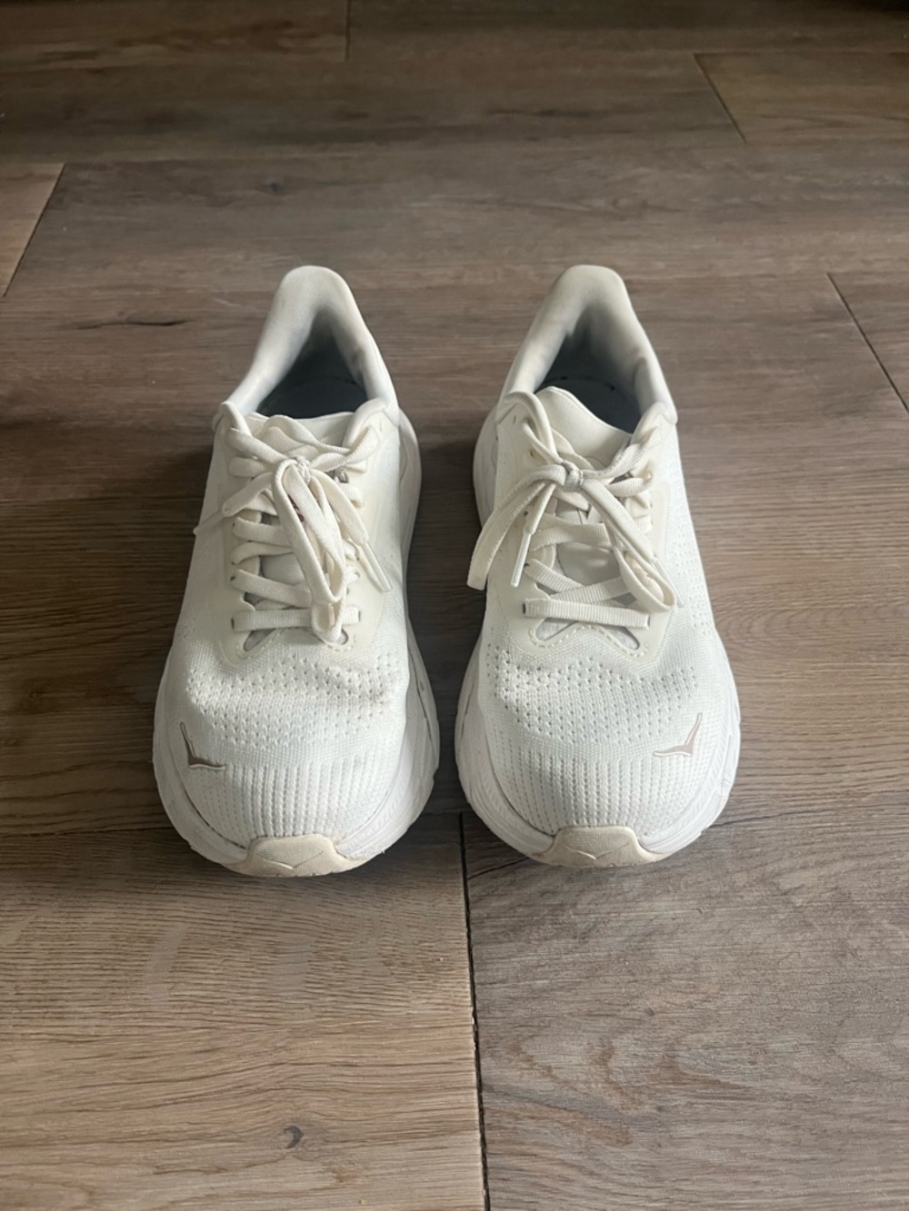 Hoka Ahari 7 Cream/White Plush Cushioned Running Shoes - Picture 4 of 4